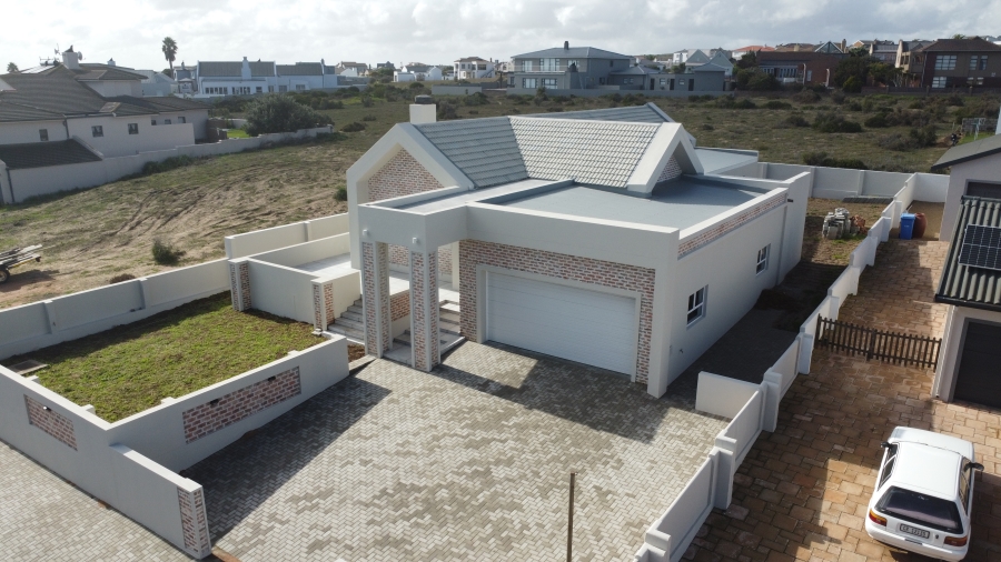 4 Bedroom Property for Sale in Myburgh Park Western Cape